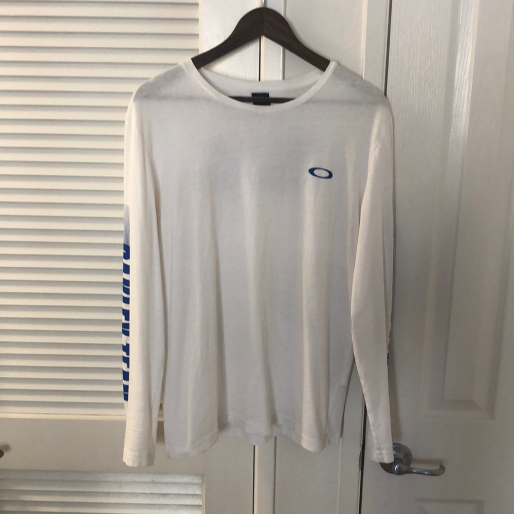 Oakley Long Sleeve T-Shirt